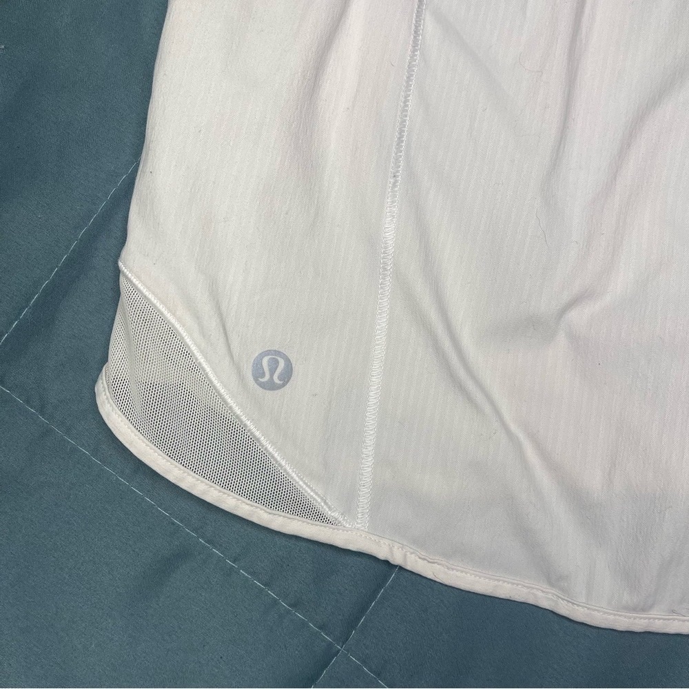 Lululemon Hotty Hot Shorts High Rise White 12 - Picture 4 of 8